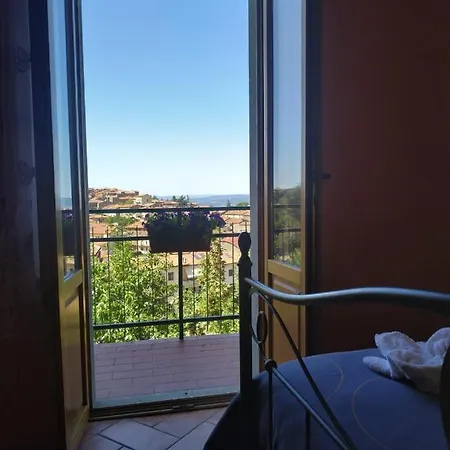 Le Stanze Della Terrazza Sul Borgo Vendégház 3*